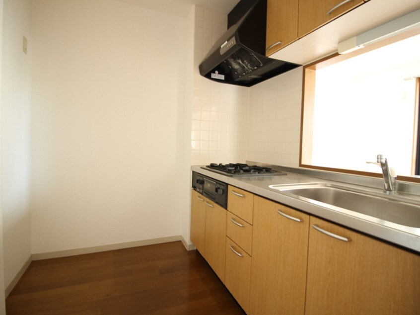 キッチン クレスト北町イ－スト