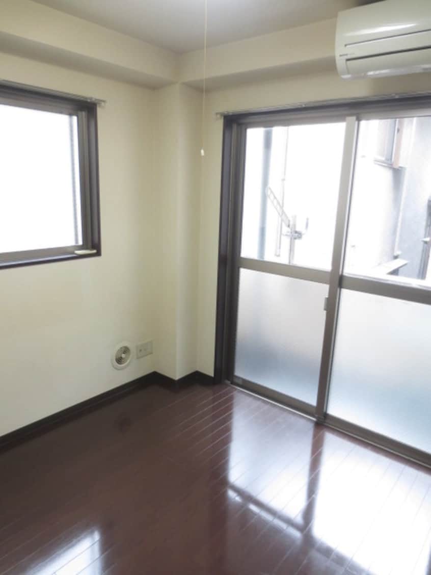 居室 第２岡田ビル