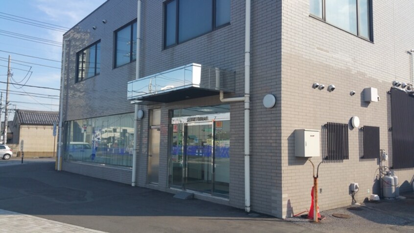 千葉興業銀行梅郷支店(銀行)まで326m レジデンス
