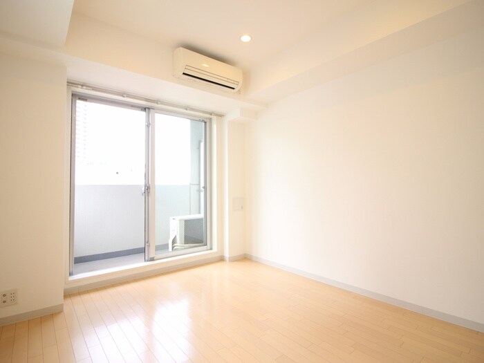 居室 ドゥーエ新川崎