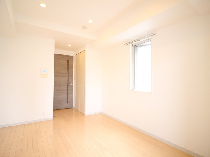 居室 ドゥーエ新川崎