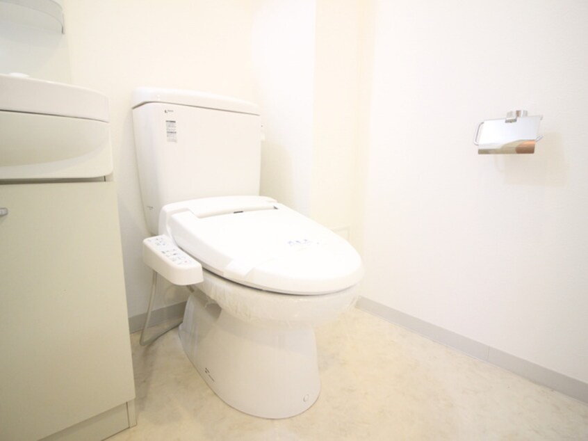 トイレ ドゥーエ新川崎