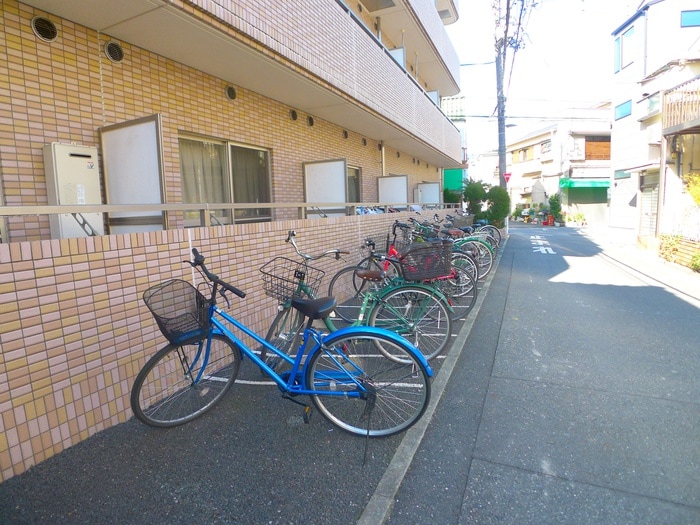駐輪場 グランパパス