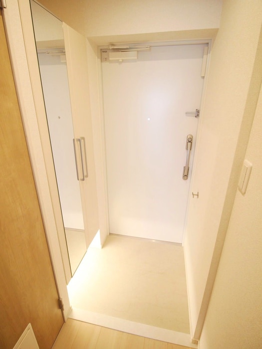 玄関 スアヴィス舎人