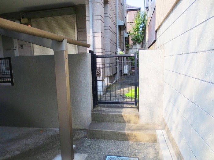 エントランス部分 吉田マンション