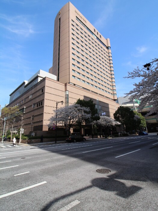 ロイヤルパークホテル(その他飲食（ファミレスなど）)まで500m HAMACHO APARTMENTS