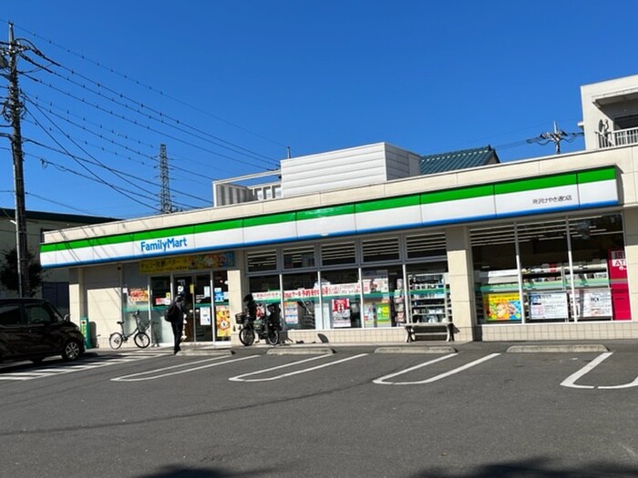 ファミリーマート所沢けやき通り店(コンビニ)まで476m クレアール新所沢