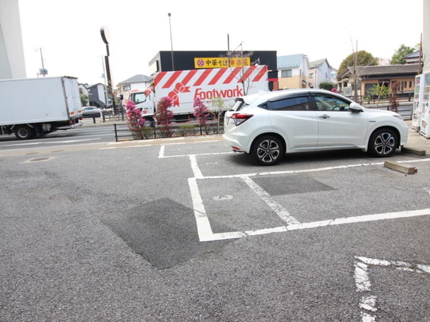 駐車場 パ－クヒル舎人