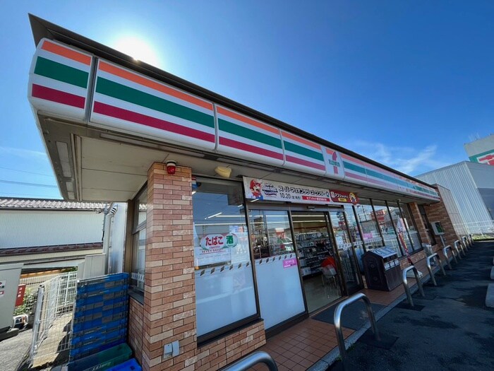 セブンイレブン下広瀬店(コンビニ)まで120m ブルックサイドワン