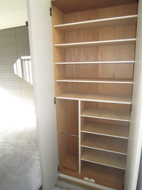 靴箱 アンソレイエ