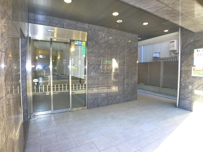 エントランス部分 リ－フコンフォ－ト新小岩