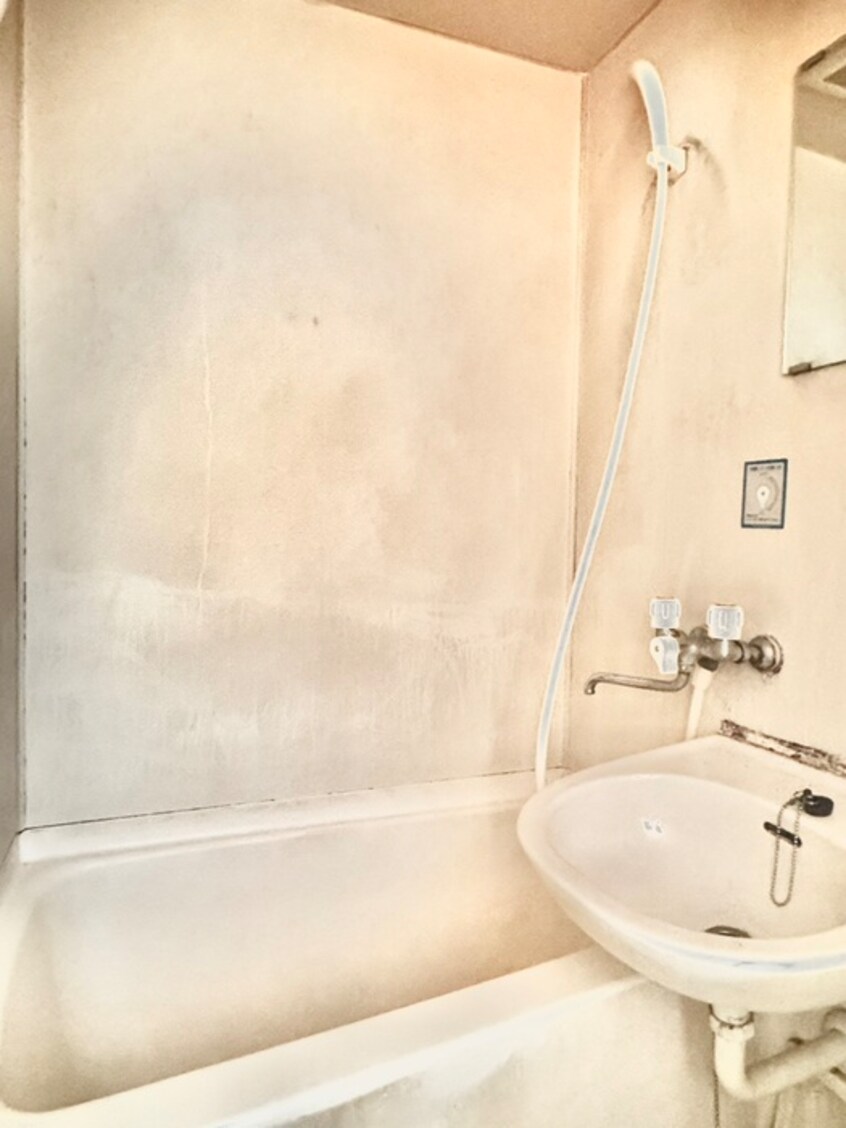 バス／シャワールーム等 スイ－トハウスＢ