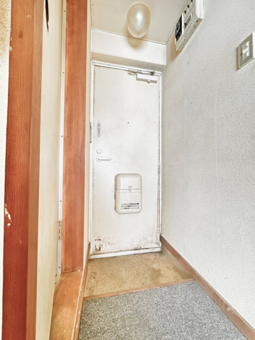 玄関 スイ－トハウスＢ