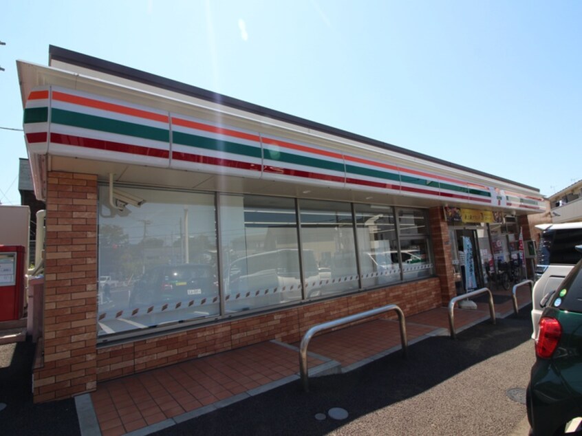 セブンイレブン横浜高田小学校入口店(コンビニ)まで429m 代田アパ－ト