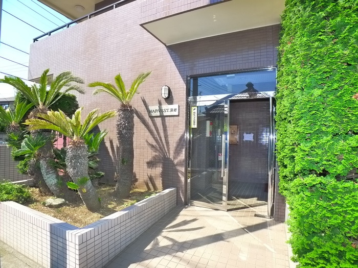 エントランス部分 ＨＡＲＶＥＳＴ貝塚