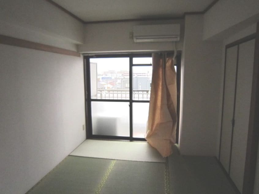 居室 ルミエール上杉