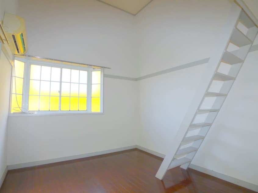 居室 コスモ六実東