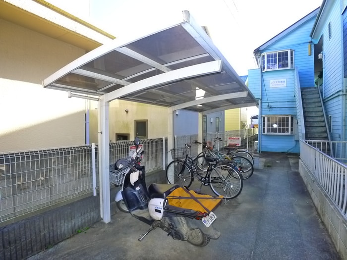 駐輪場 コスモ六実東