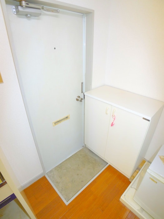 玄関 コスモ六実東