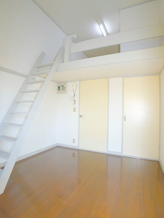 居室 コスモ六実東