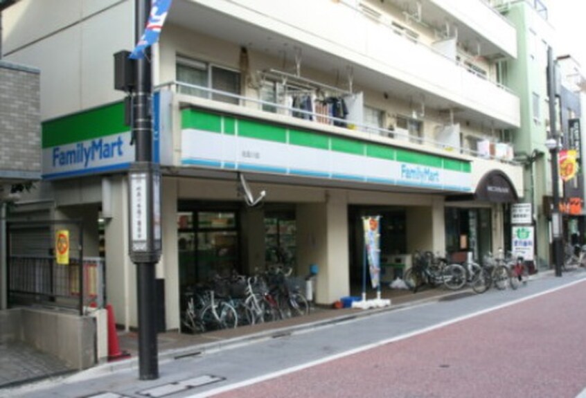 ファミリーマート北品川店(コンビニ)まで180m ブランシエスタ北品川