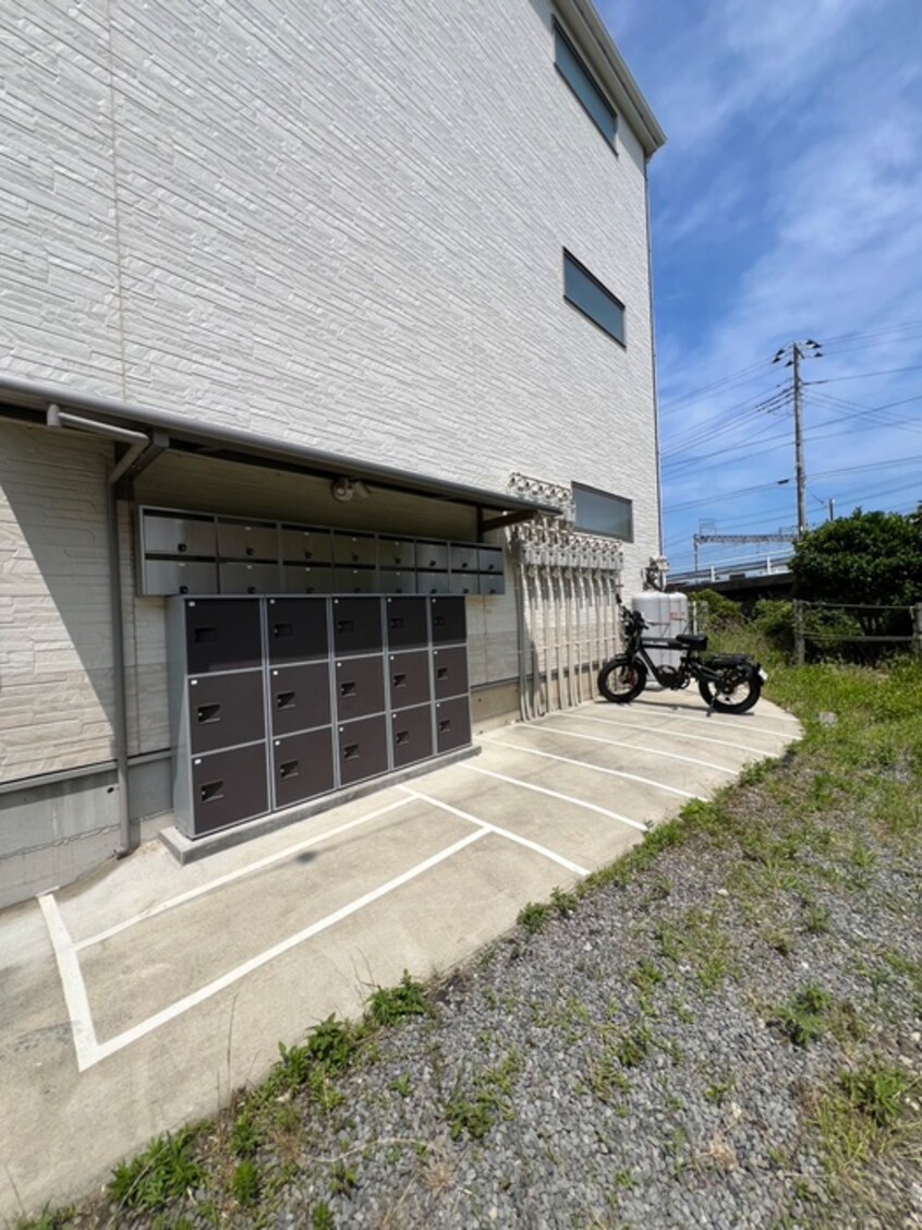 駐輪場 ルピナス