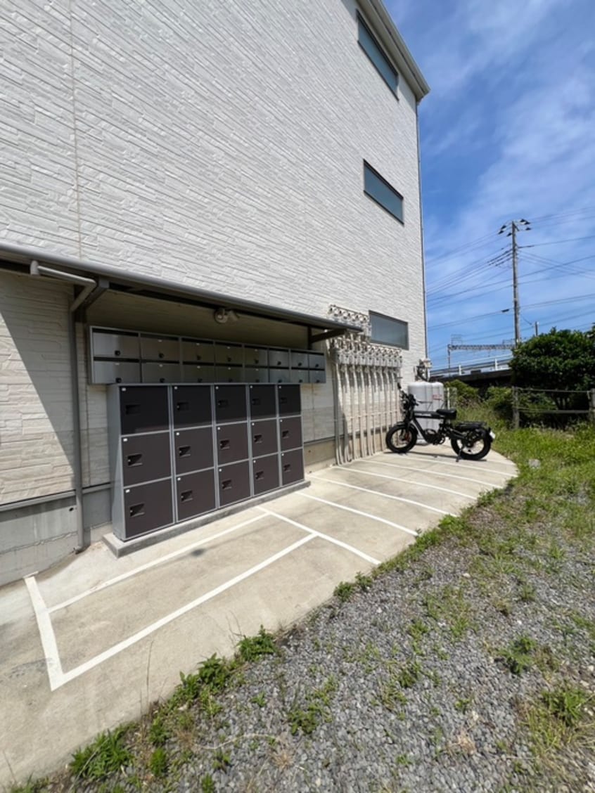 駐輪場 ルピナス