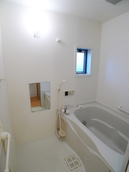 バス／シャワールーム等 ステップステ－ジ