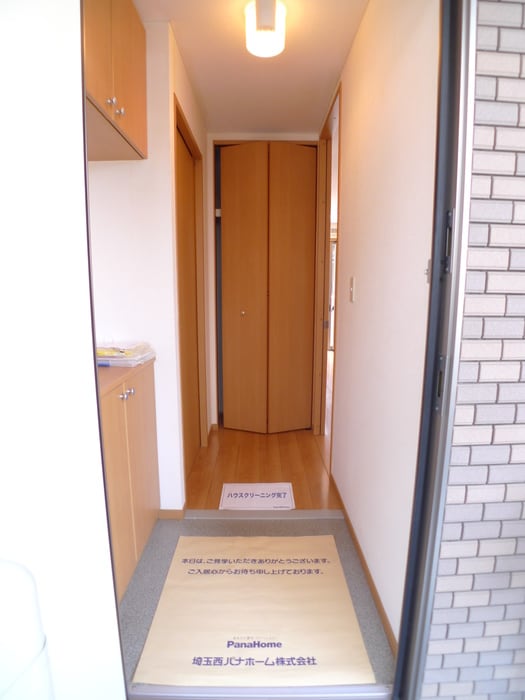 玄関 ステップステ－ジ