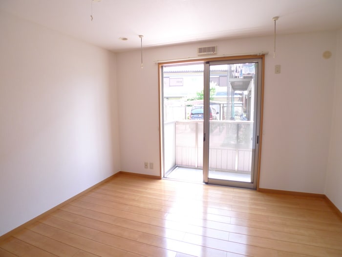 居室 ステップステ－ジ