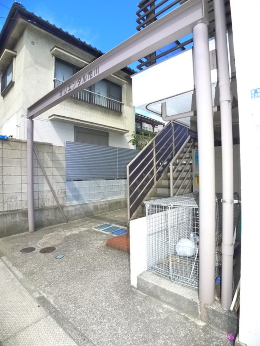 エントランス部分 オリエンタル市川