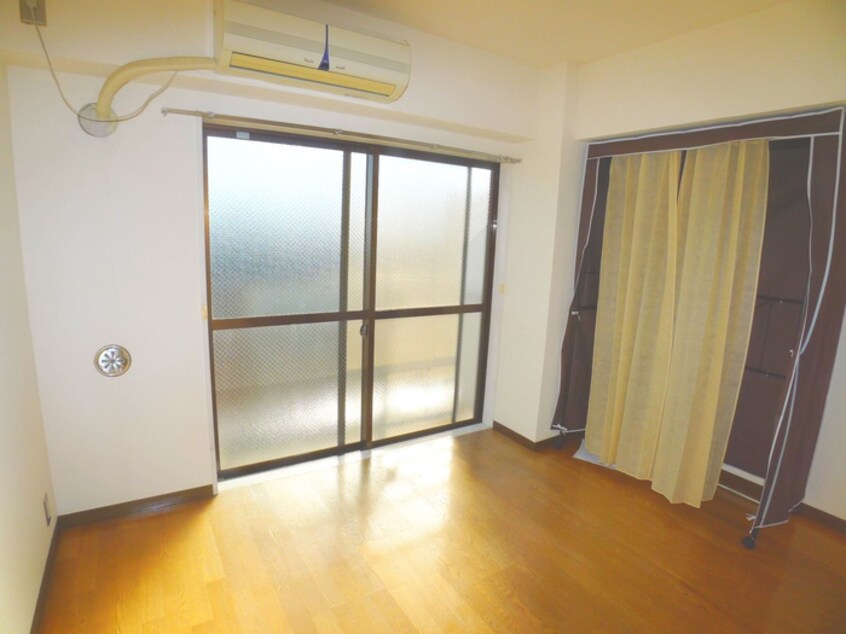 居室 オリエンタル市川