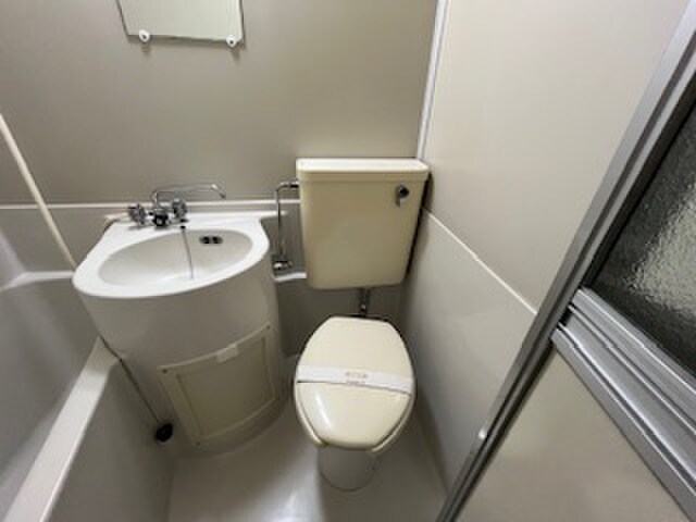 トイレ メゾンシャレ－