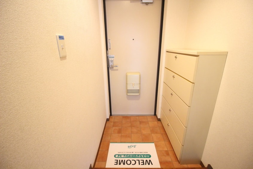 玄関 ヱターナル町田（２０３）