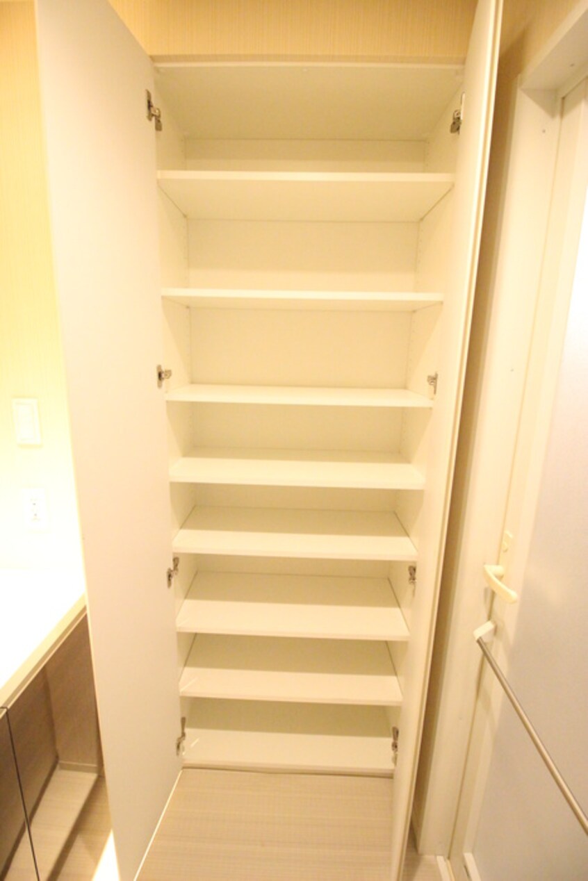 収納 レクシード両国駅前