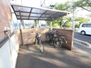 駐輪場 クララレ－ベン
