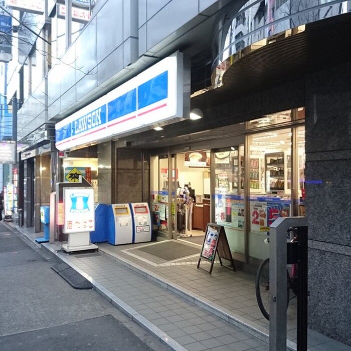 ローソン(コンビニ)まで31m ドゥーエ池袋