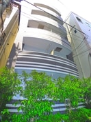 スプランドゥ－ルの外観