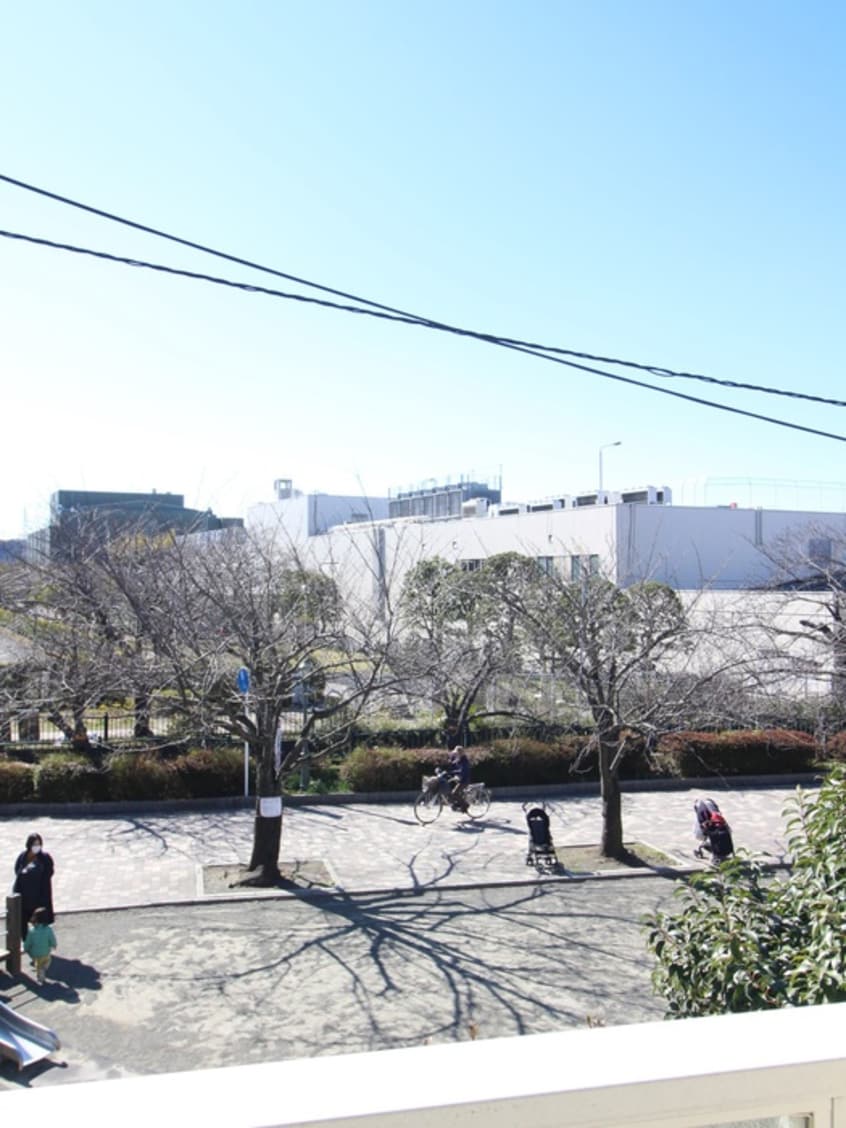 室内からの展望 エーデル鎌倉