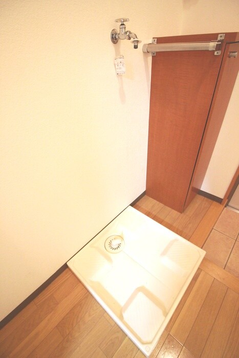 洗濯機置場 イスタナ・リアⅠ