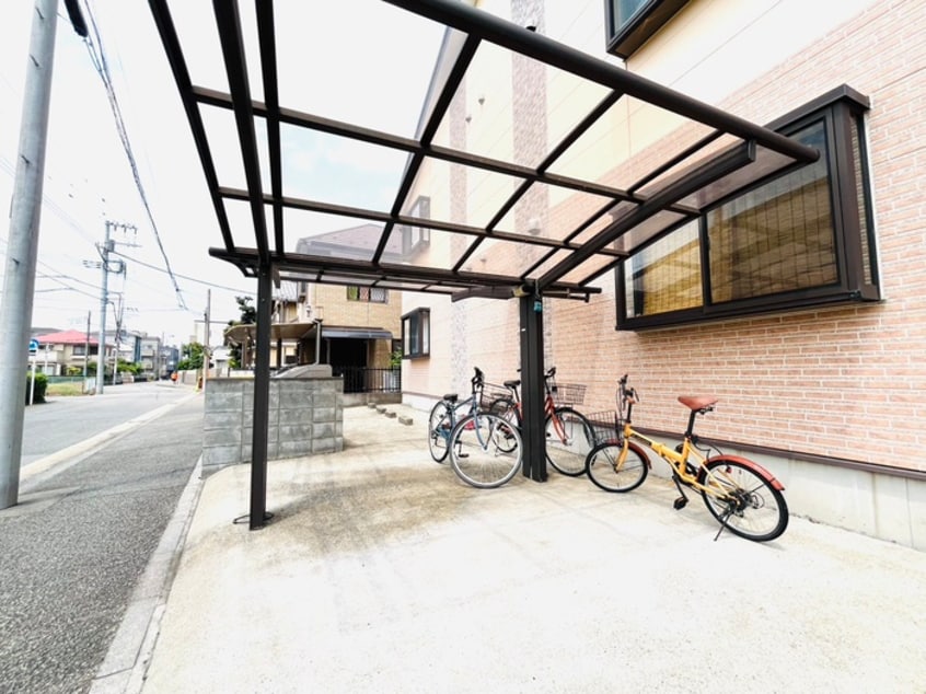 駐輪場 カロス３０