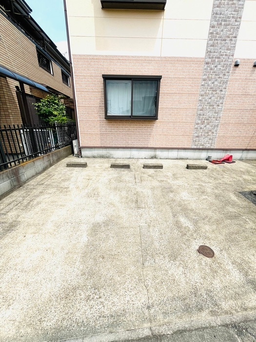 駐車場 カロス３０