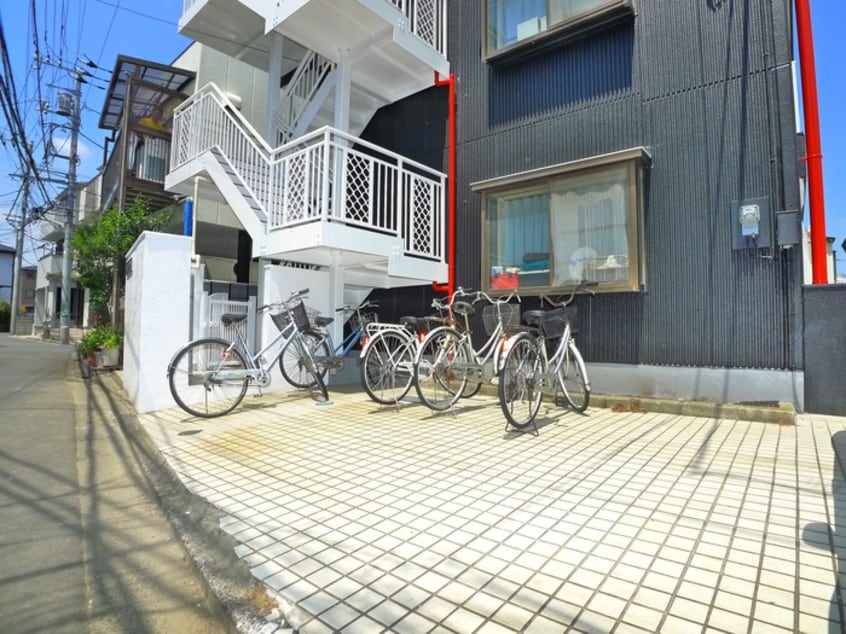 駐輪場 Ｍ Ｋ Ｃ西新井橋ハイツ