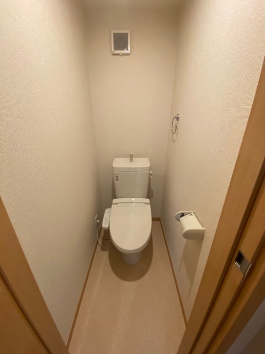 トイレ NeuesHaus本牧