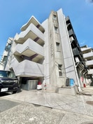 ＳＥＶＥＮ　ＨＩＬＬＳの外観