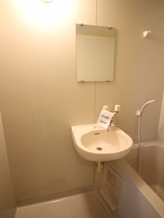 洗面 アドニス・イ－スト