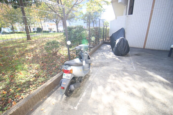 バイク置き場 ARTESSIMO AQUA LINK VISTA