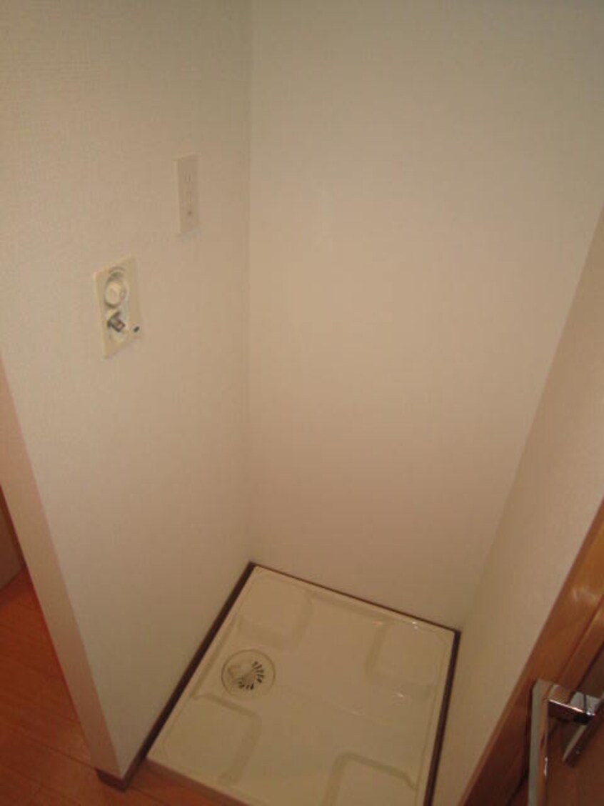 洗濯機置場 ARTESSIMO AQUA LINK VISTA