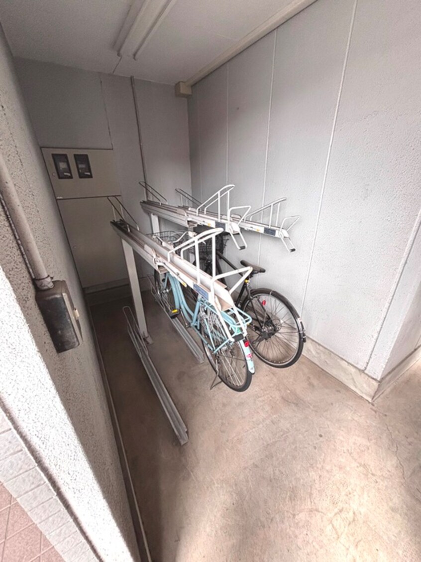 駐輪場 アクシ－ズグランデ常盤