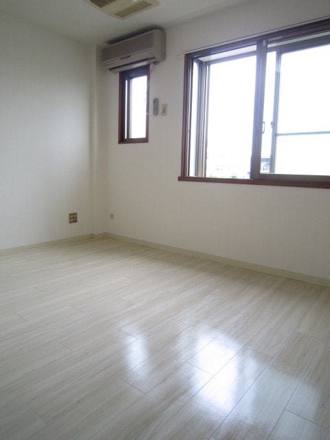 居室 リバティハウス